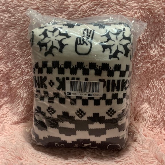 VS PINK Sherpa Blanket - Picture 2 of 2